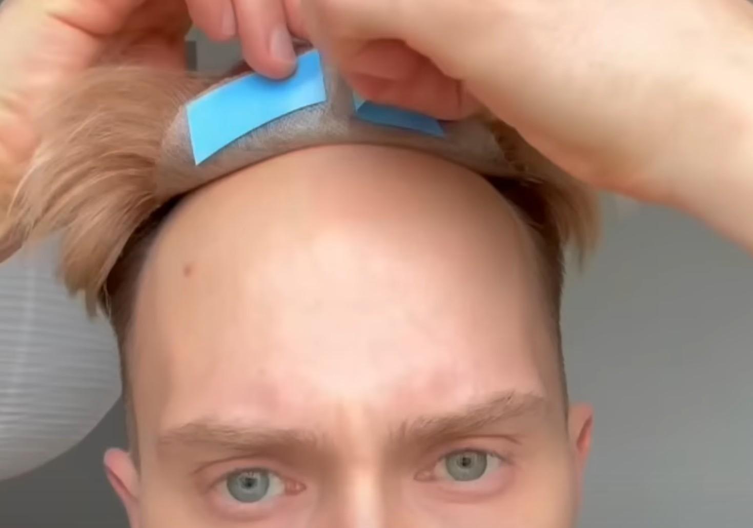 So reinigst du den Ansatz deines Haarsystems